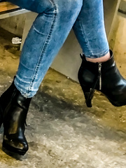 BEAUTIFUL GIRLS HIGH HEELS BOOTS