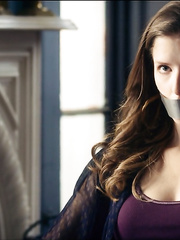 Anna Kendrick gagged in Mr. Right