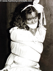 Kiri Kelly in Bondage