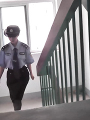 Police women's "anti-anesthesia training"