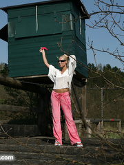 Valeska 2005-19