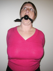 Amatyeur mature women ballgagged