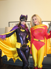 Superheroines