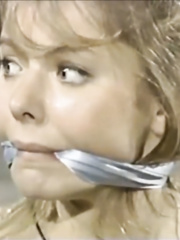 Cleave gag