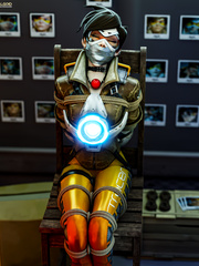 Tracer Kidnapped By Stalker
