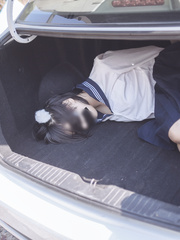 Girls in the trunk