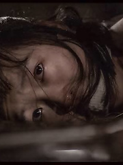 Korean damsel barefoot