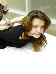 Tied Girl Untie Ropes 41
