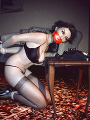 tied women
