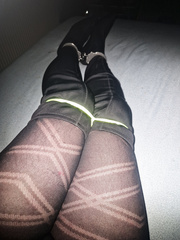 Gefesselt beine