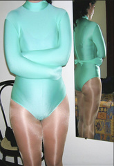 Green straitjacket leotard