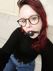 Adèle ballgagged