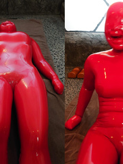 Full body latex breathplay suffcoation